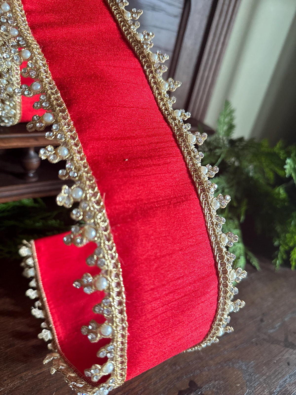 Luxury Beaded Trim Edge Detail Craft Material For Wedding Decor Accent Ribbon Style Dupioni With Jeweled Edge Ribbon Design Gift Wrap Ribbon