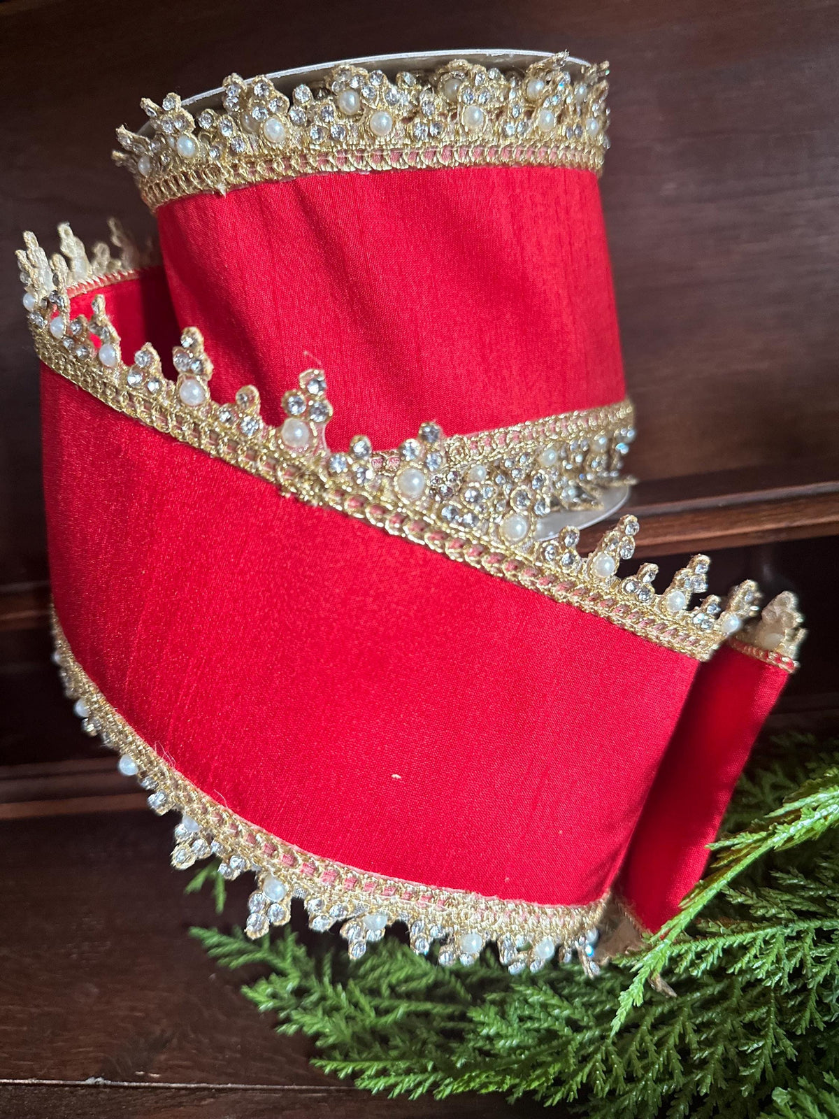 Luxury Beaded Trim Edge Detail Craft Material For Wedding Decor Accent Ribbon Style Dupioni With Jeweled Edge Ribbon Design Gift Wrap Ribbon