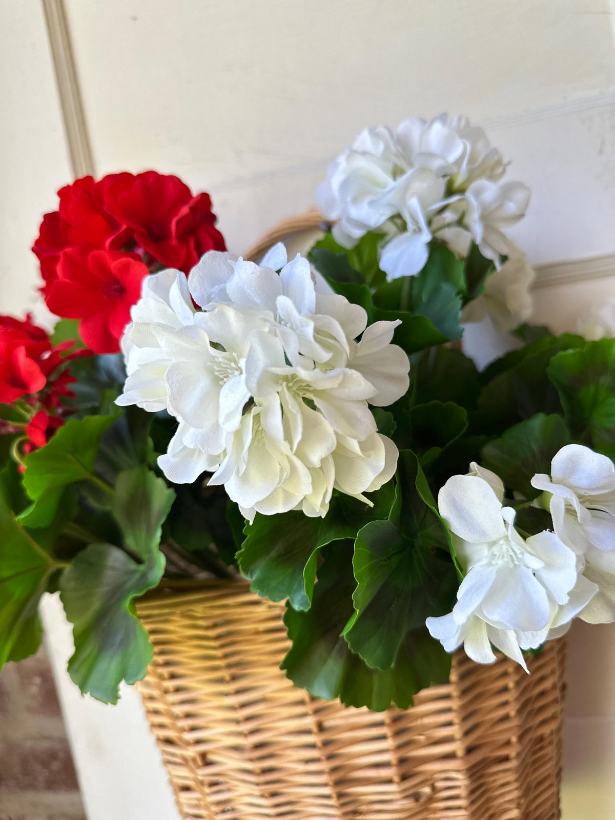 UV Geranium Bush Outdoor Artificial Plant Faux Flowers Outdoor Floral Plant Artificial Greenery for Porch Pots Patio Decor Planters