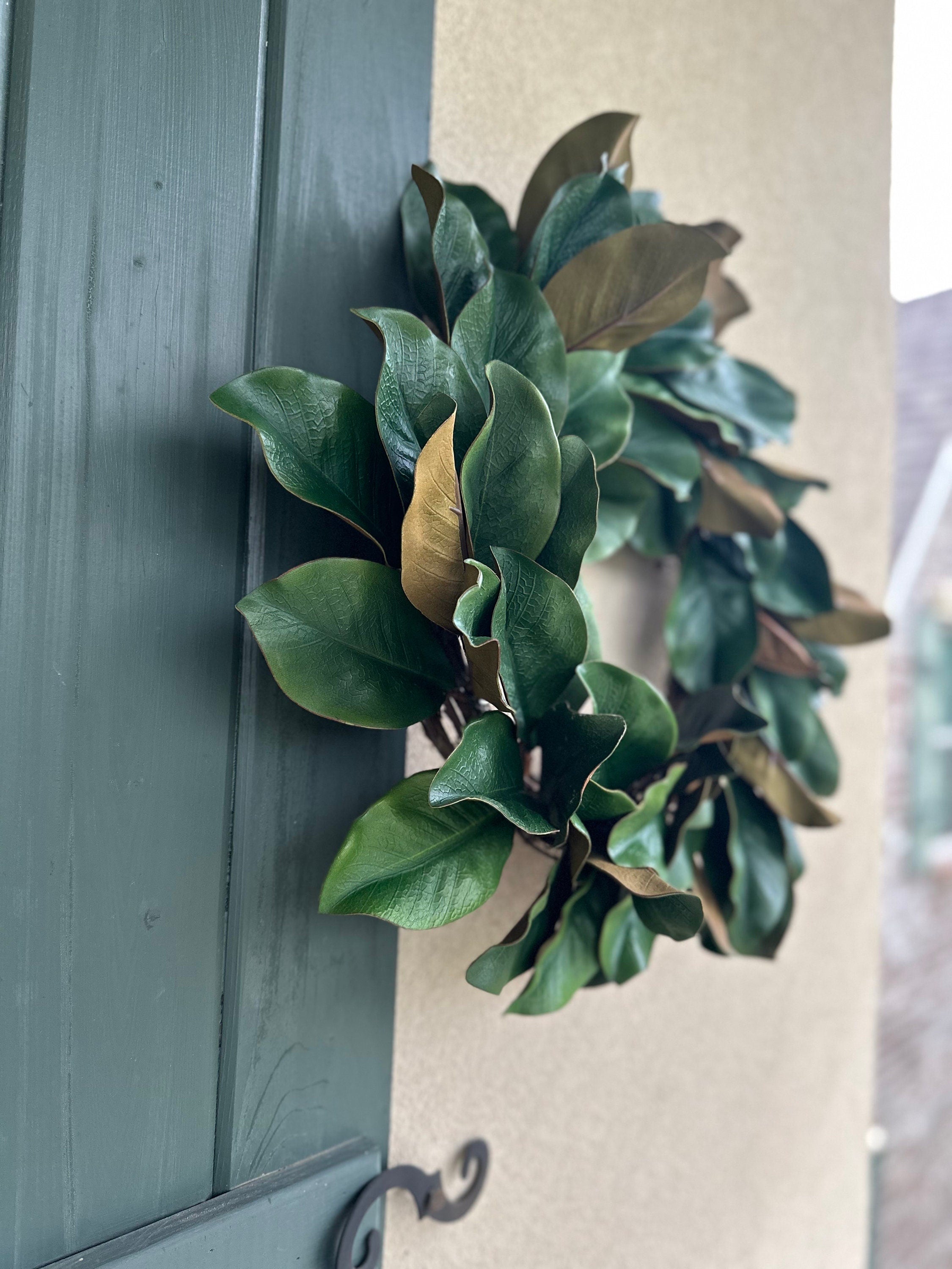 Realistic Magnolia Wreath for Front Door Artificial Magnolia Wreath Year Round All Season Door Wreath Housewarming Gift Summer Fall Wreath