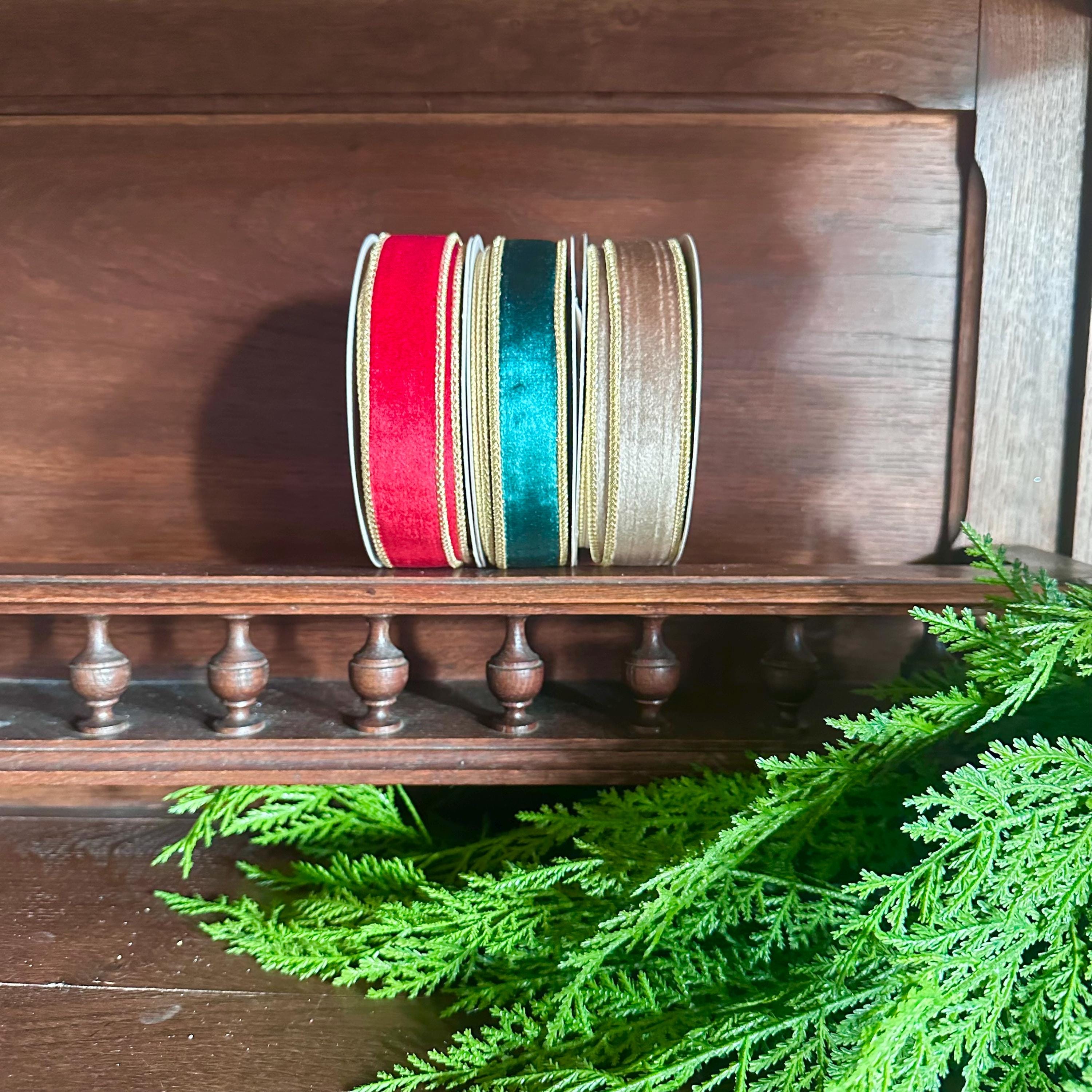 Velvet Ribbon for Christmas Tree Decoration Trim Elegant Gift Wrap Ribbon Wire Edge Ribbon Bow Making Holiday Wreath Design Green