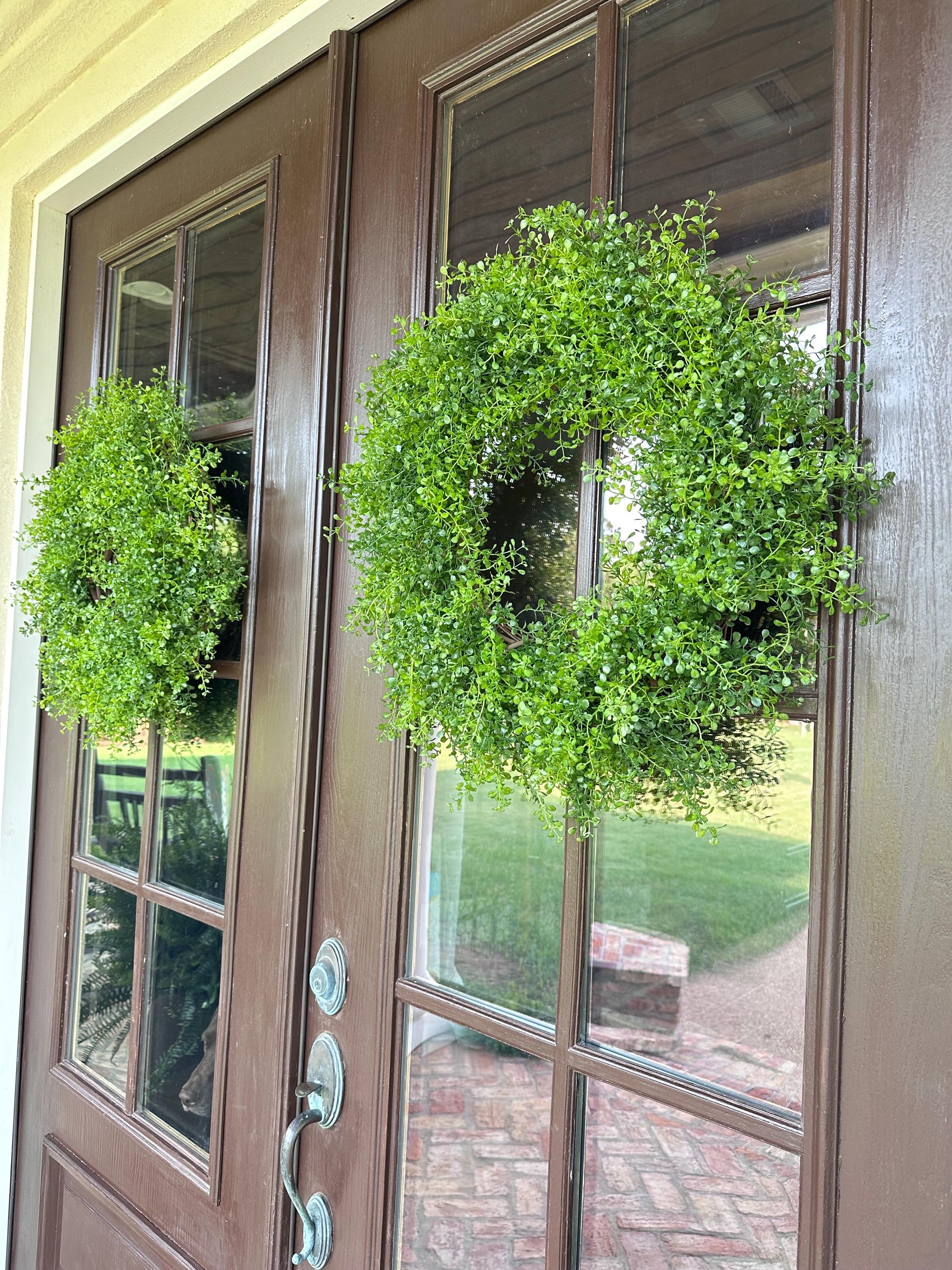 Front Door Boxwood Wreath Artificial Design Classic Round Shape Traditional Style Green Foliage Ring Quality Construction Indoor Outdoor Versatile Display Twenty Two Inch Size Dense Coverage Entrance Enhancement Year Round Use