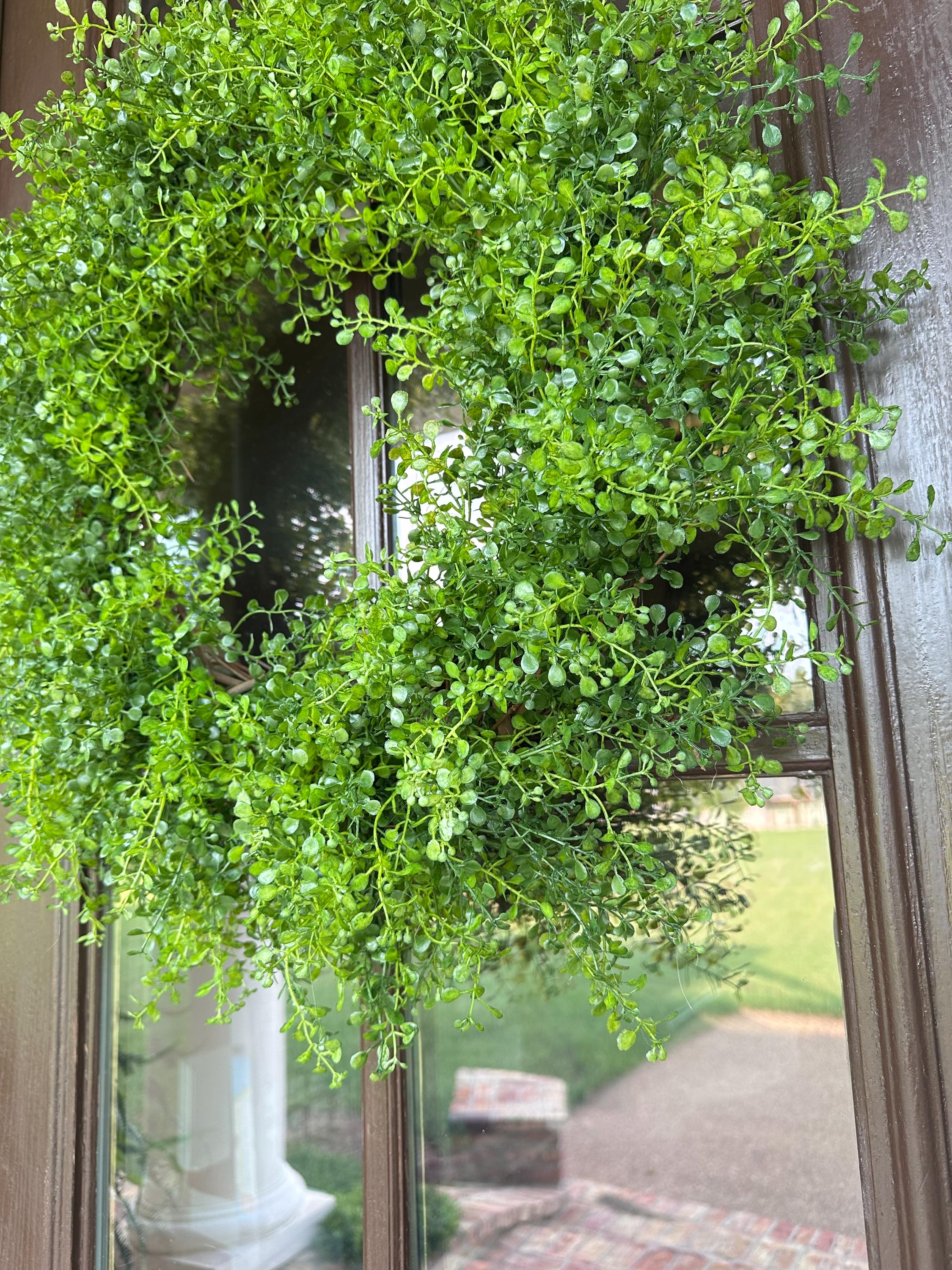 Artificial Boxwood Wreath Front Door Hanging Decor Wall Accent Greenery Circle Entrance Display Indoor Outdoor Botanical Arrangement Classic